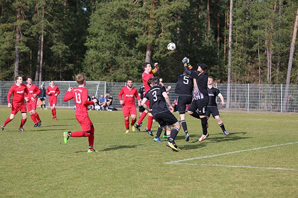 TSV 1904 Feucht II - FC Trautmannshofen 0:2 (0:1)