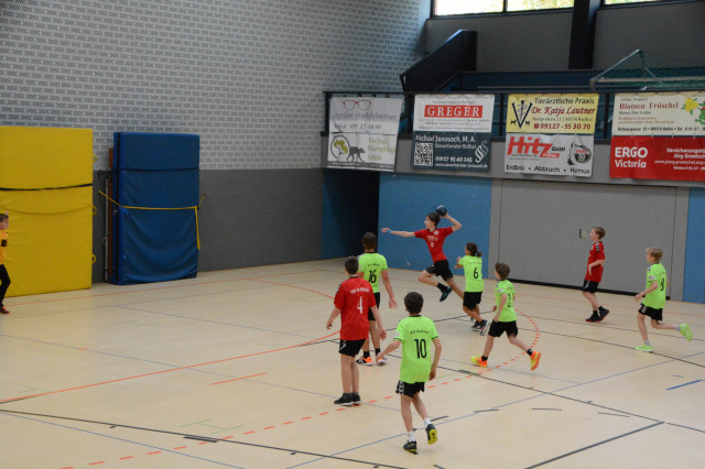 Handballer der männlichen C-Jugend zu Gast in Roßtal -  drittes Spiel, dritter Sieg