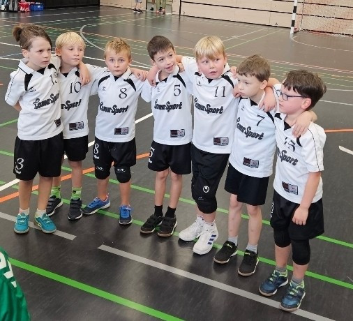 Handball: Nachtrag aus 2025 - Handball-Minis des TSV Feucht glänzen beim Spieltag in Altdorf – Highlights an der Ballwurfmaschine