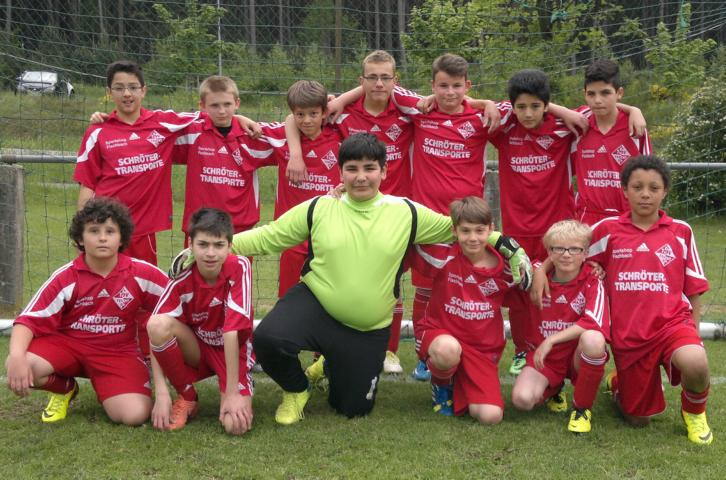 D2 besiegt in einem hitzigen Saisonfinale die JFG Franken-Jura mit 3:1 (1:0)