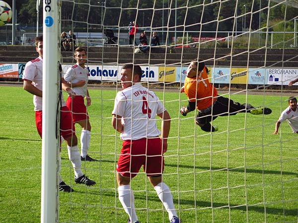 TSV 04 Feucht - TSV Wolfstein 0:1 (0:1)
