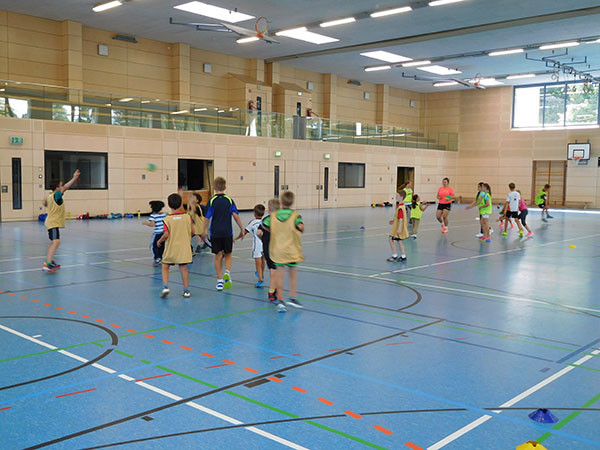 Ferienprogramm mit "Handball erleben"