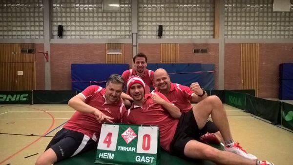 Die erfolgreiche Pokalmannschaft: vorne: Richard Brunner, Florian grünbeck, Alexander Eckenhof, hinten: Bernhard Hofmann.