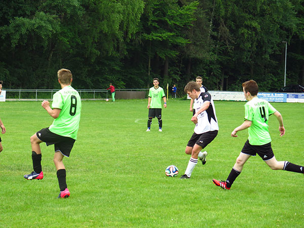 FV Röthenbach b.A. - TSV 04 Feucht 0:3 (0:2)
