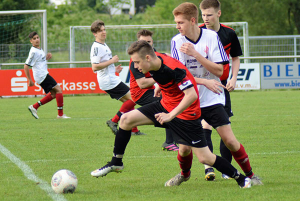 JFG Rezattal II - TSV 04 Feucht 12:1 (7:1)