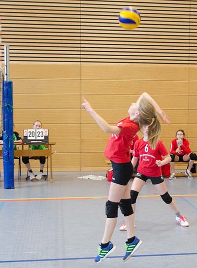 Nina Hoefer zieht im Angriff mutig durch.